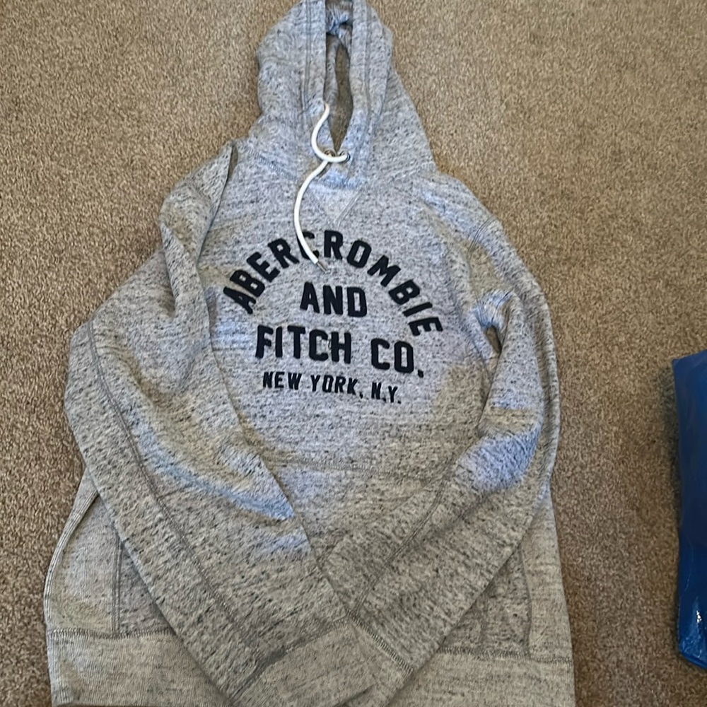 Men’s Abercrombie hoodie